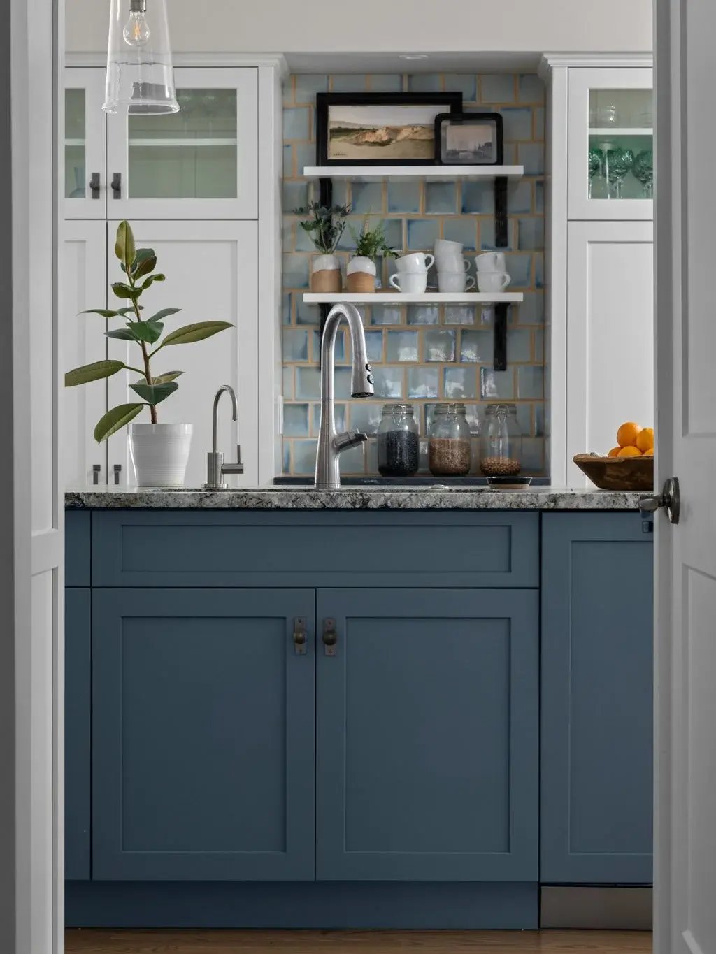 MEADOWLARK_KITCHEN_REMODEL_ISLAND_21203_IMG_07653