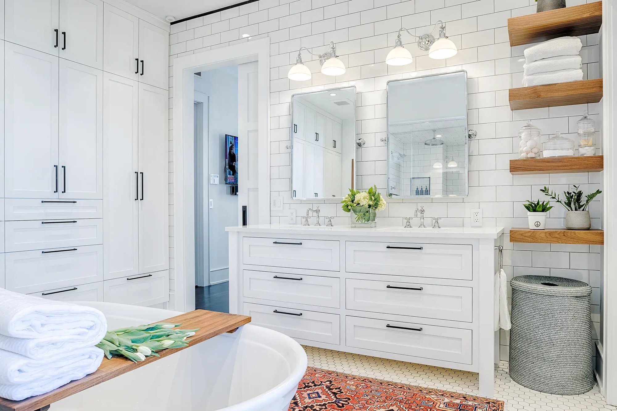 MEADOWLARK_BATHROOM_REMODEL_0221_0001_2400X1600