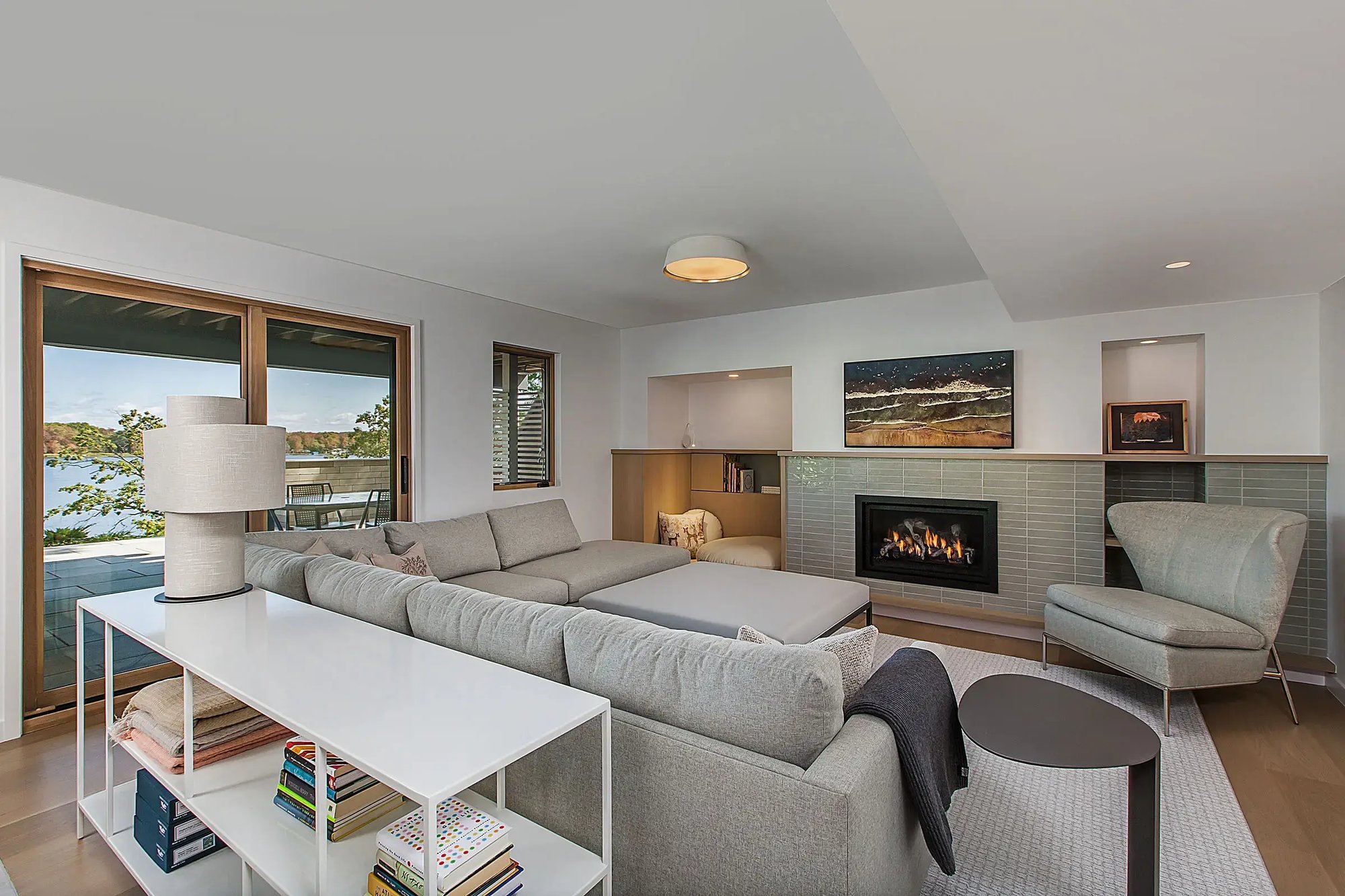MEADOWLARK_LAKE_HOME_REMODEL_FAMILY_ROOM_IMG_7135_2400X1600