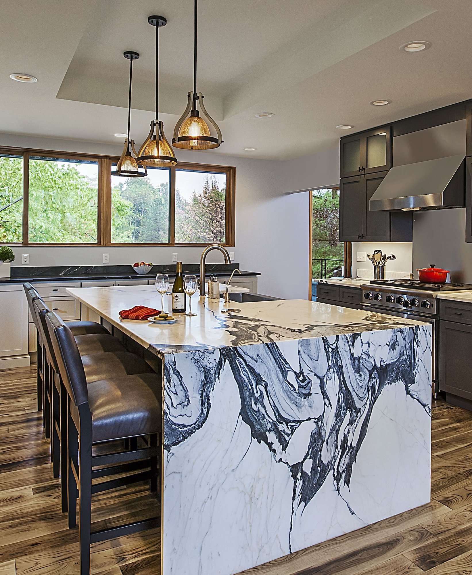 Contemporary-Waterfall-Black-and-White-Granite-Kitchen-Island-1