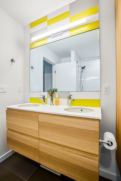 Meadowlark_SONG17031_FAMILY_BATHROOM_VANITY_20211214_013_WS