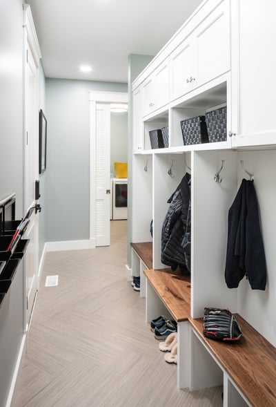 Meadowlark_HAMM17093_6048_Mudroom_WS