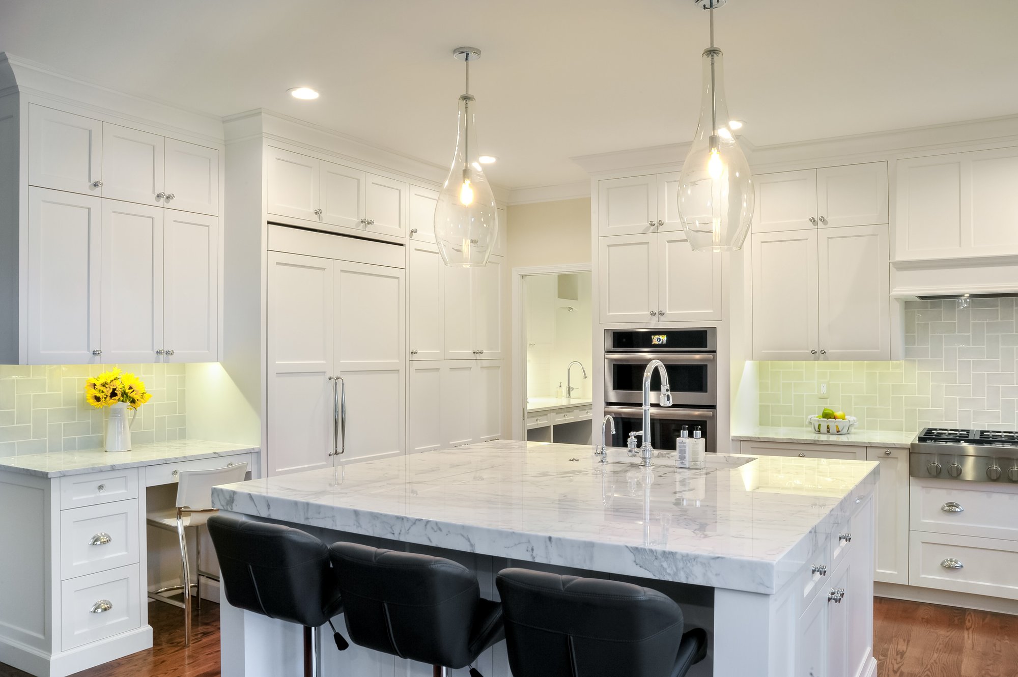 MEADOWLARK_ZEHN16070_KITCHEN_TL75918_WS