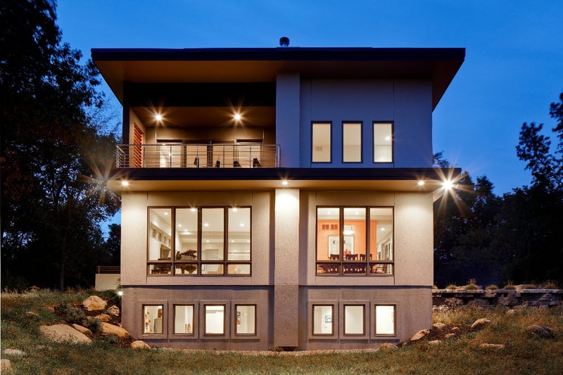 HAN66810-EXTERIOR-SIDE-TRI-LEVEL-EVENING