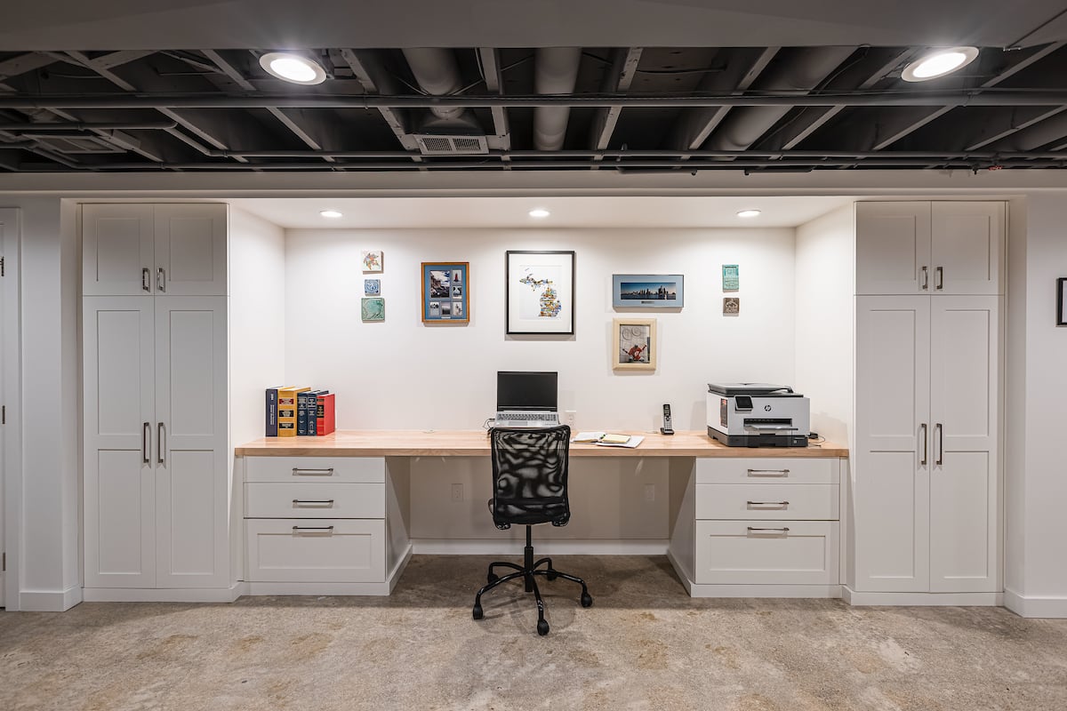 HWAN1709-BASEMENT-OFFICE-POLISHED-CONCRETE-FLOOR-1