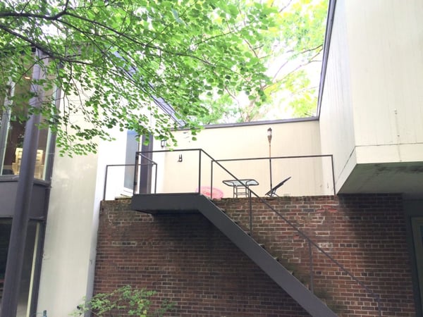 Before Photo of deck before Meadowlark exterior transformation