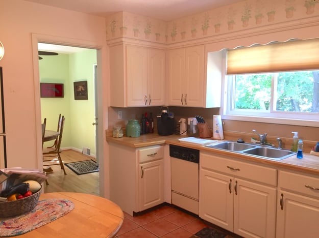 1950's Kitchen before kitchen remodel