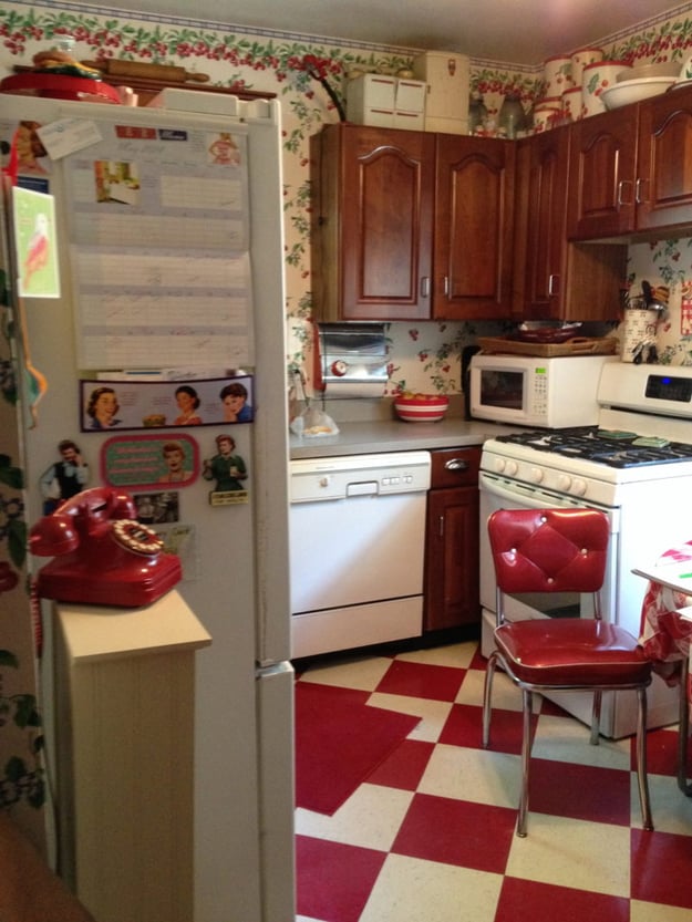 Small historic kitchen before remodel