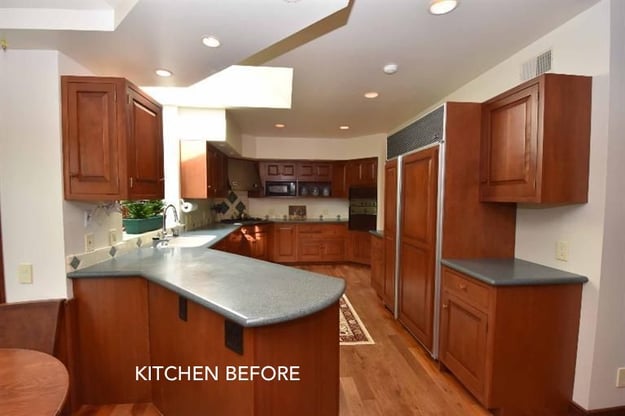 before Photo of kitchen prior to kitchen Remodel