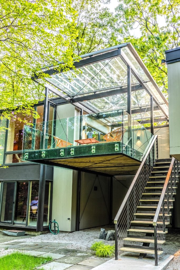 floating deck exterior transformation