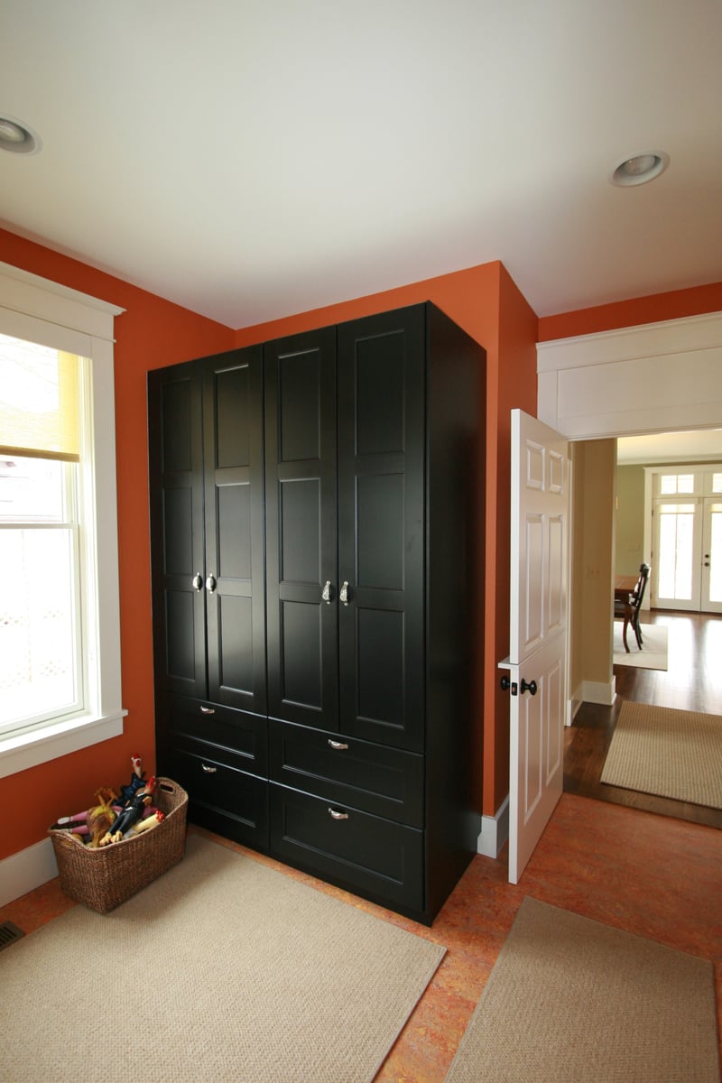 OSS23010 MUDROOM