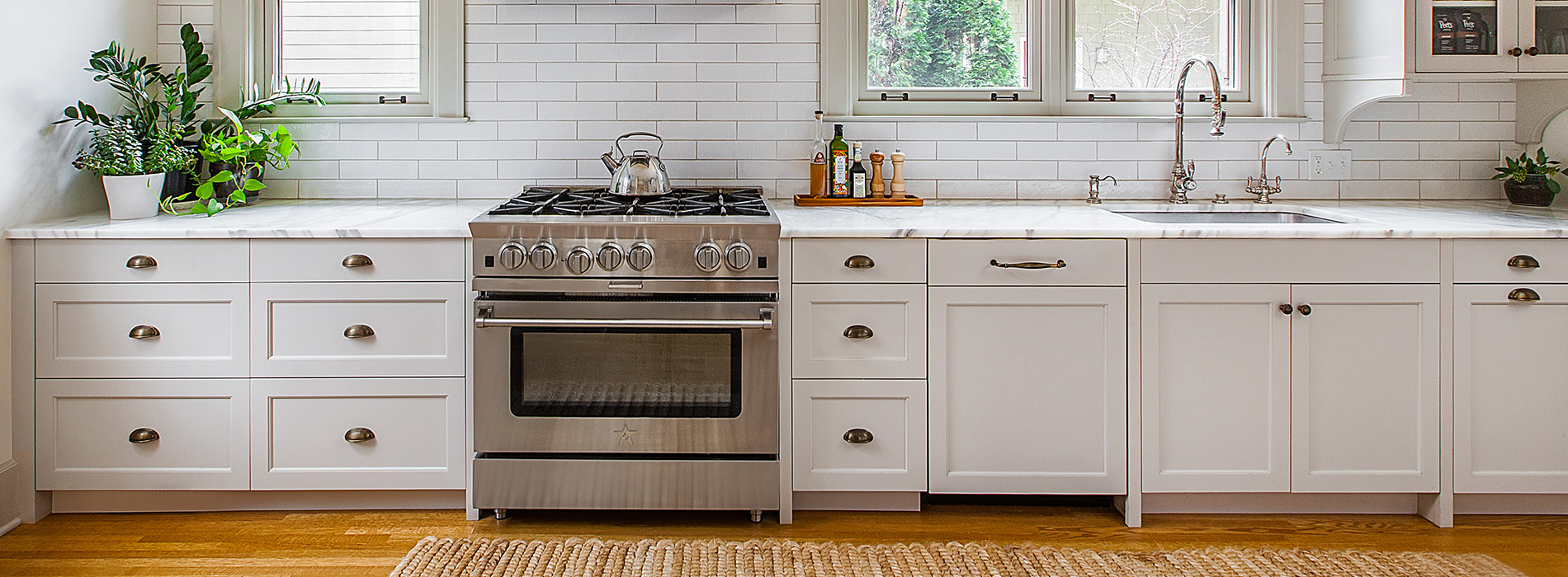 Meadowlark_22039_KITCHEN_HEADER_IMG_8935_Crop