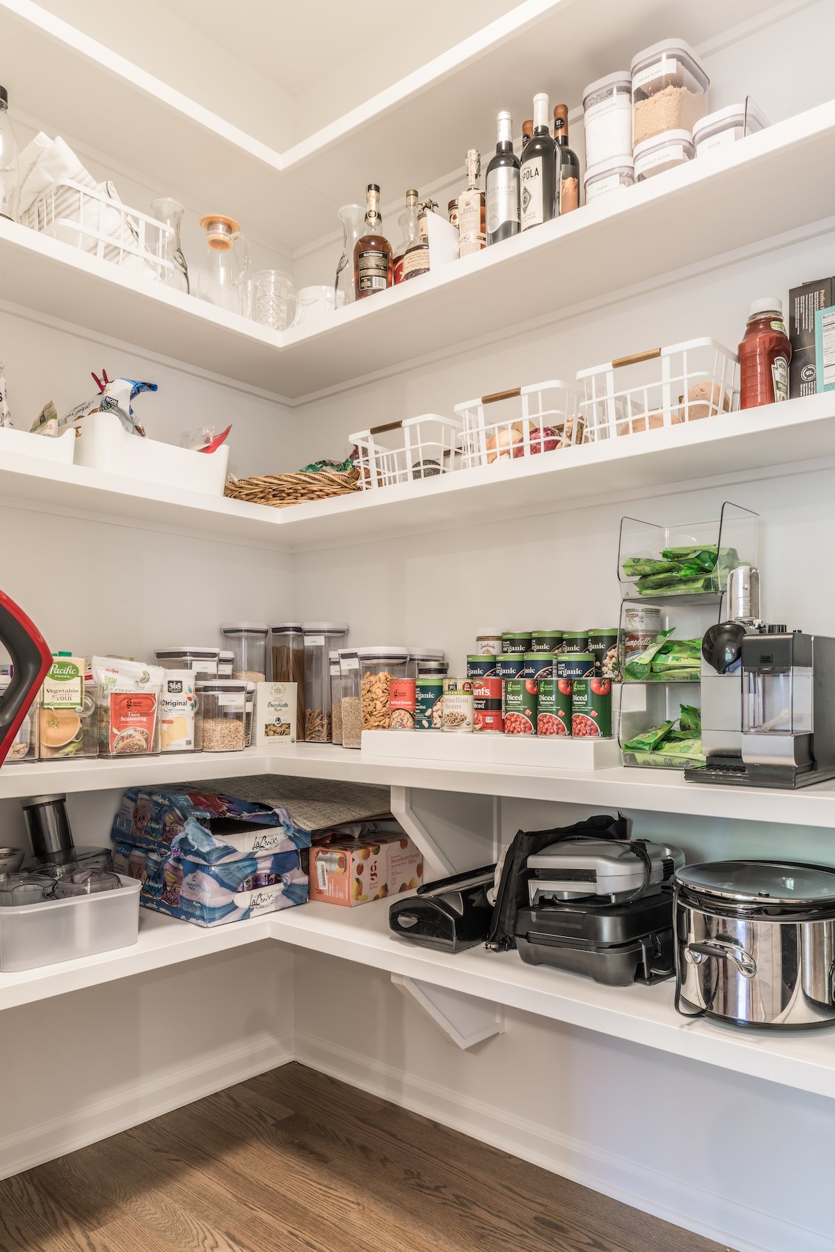 ZATK19044-KITCHEN-INSIDE-PANTRY