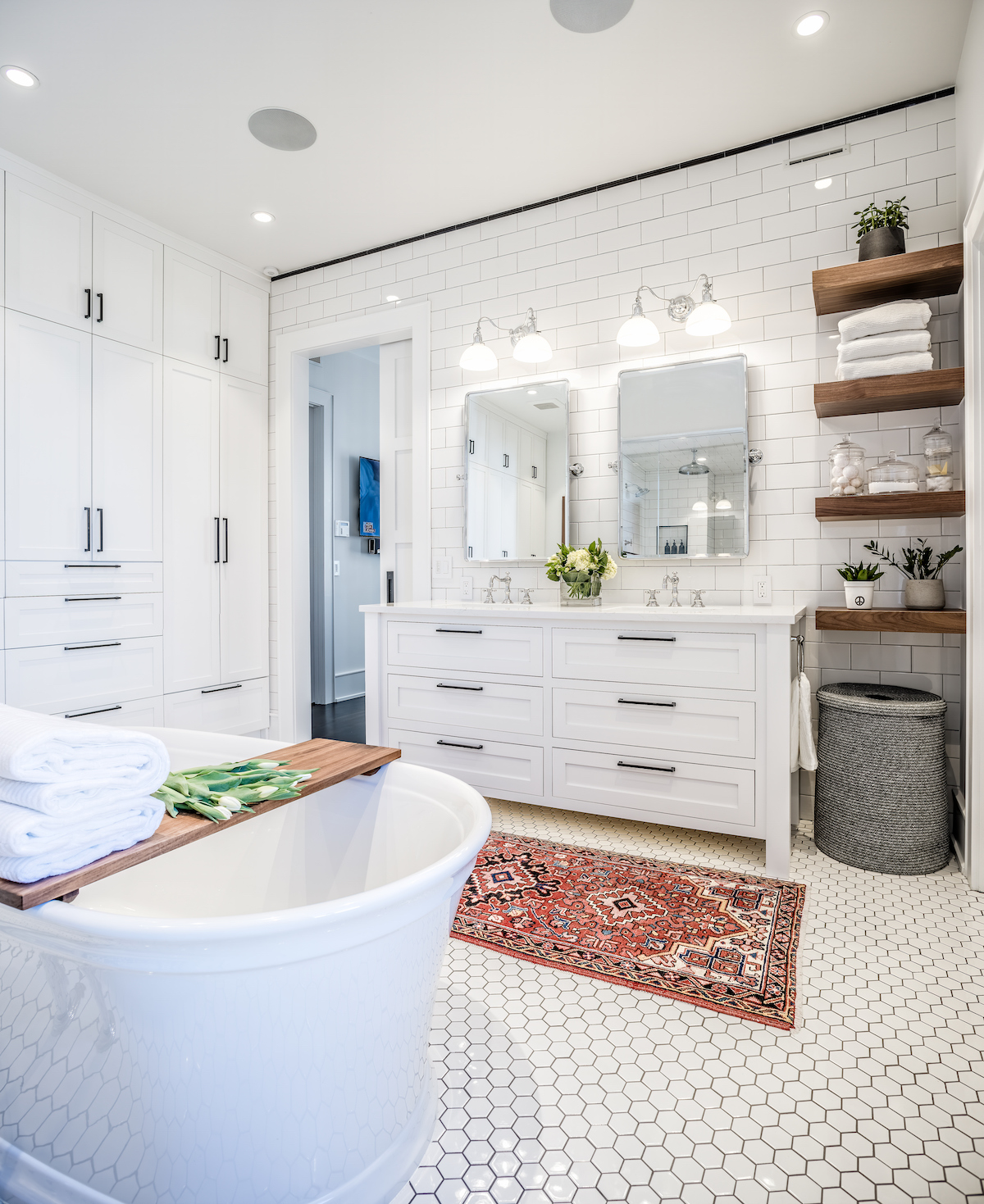 FRIE18046 Bath Vanity plus tub Portrait-1 FRIE18046 Bath Vanity plus tub Portrait-1