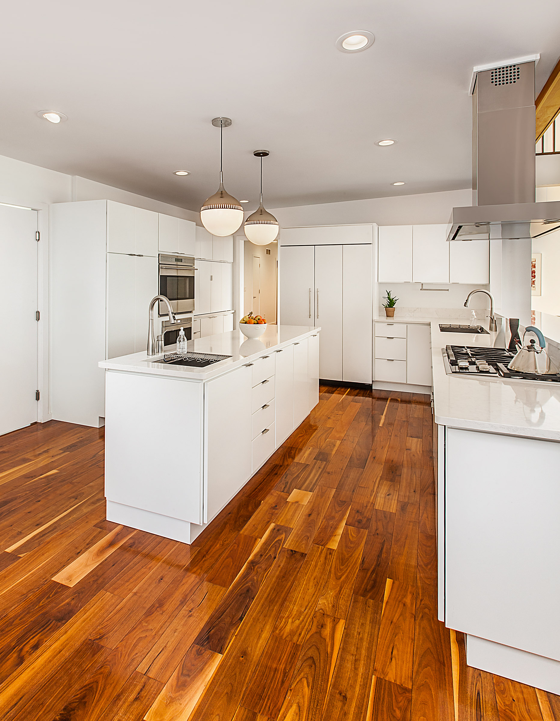 Meadowlark_MONS16069_KITCHEN_IMG_3935 Crop_WS