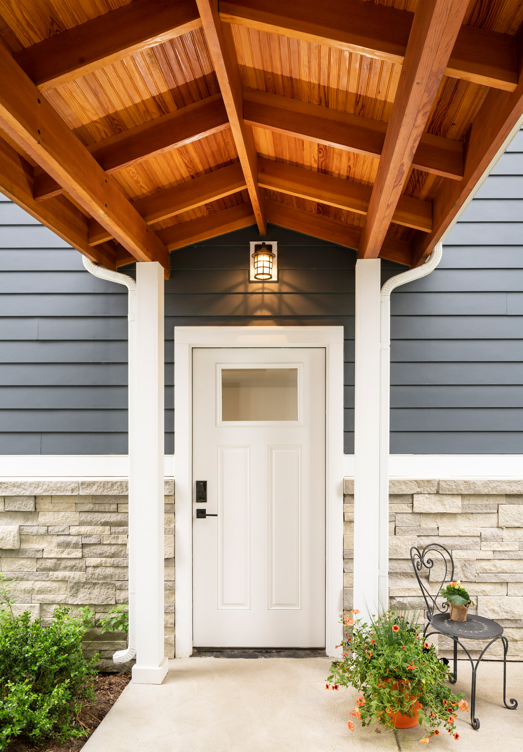 MEADOWLARK_141OLIO11_5449Breezeway_WS