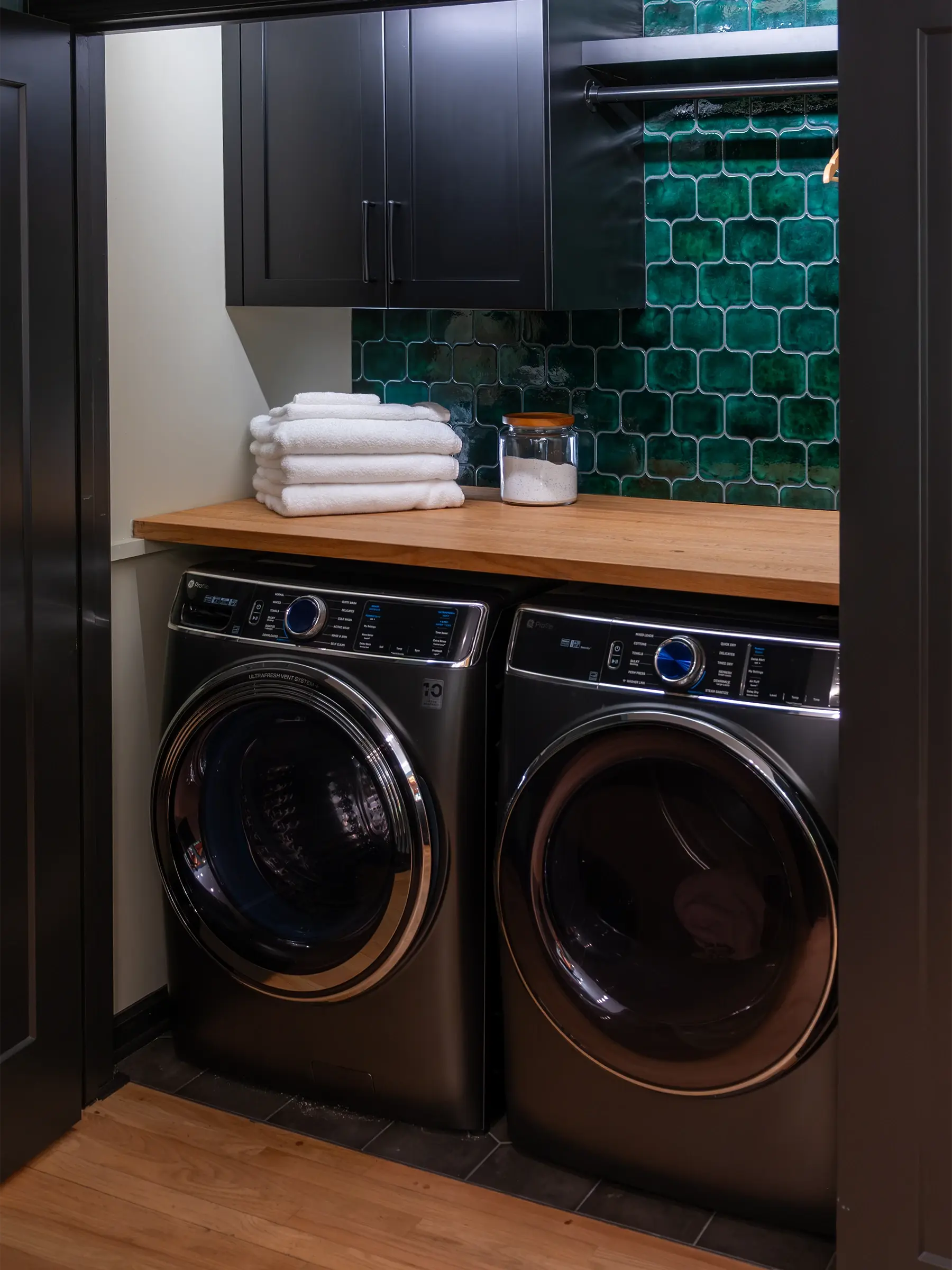 MEADOWLARK_LAUNDRY_CLOSET_22051-10